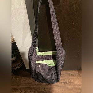 Under armour grey black green slouchy zippered gym bag tote duffle w shoe case